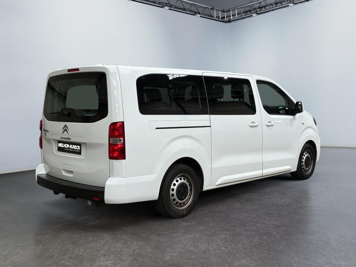 citroen-jumpy-2021-diesel-1499cc