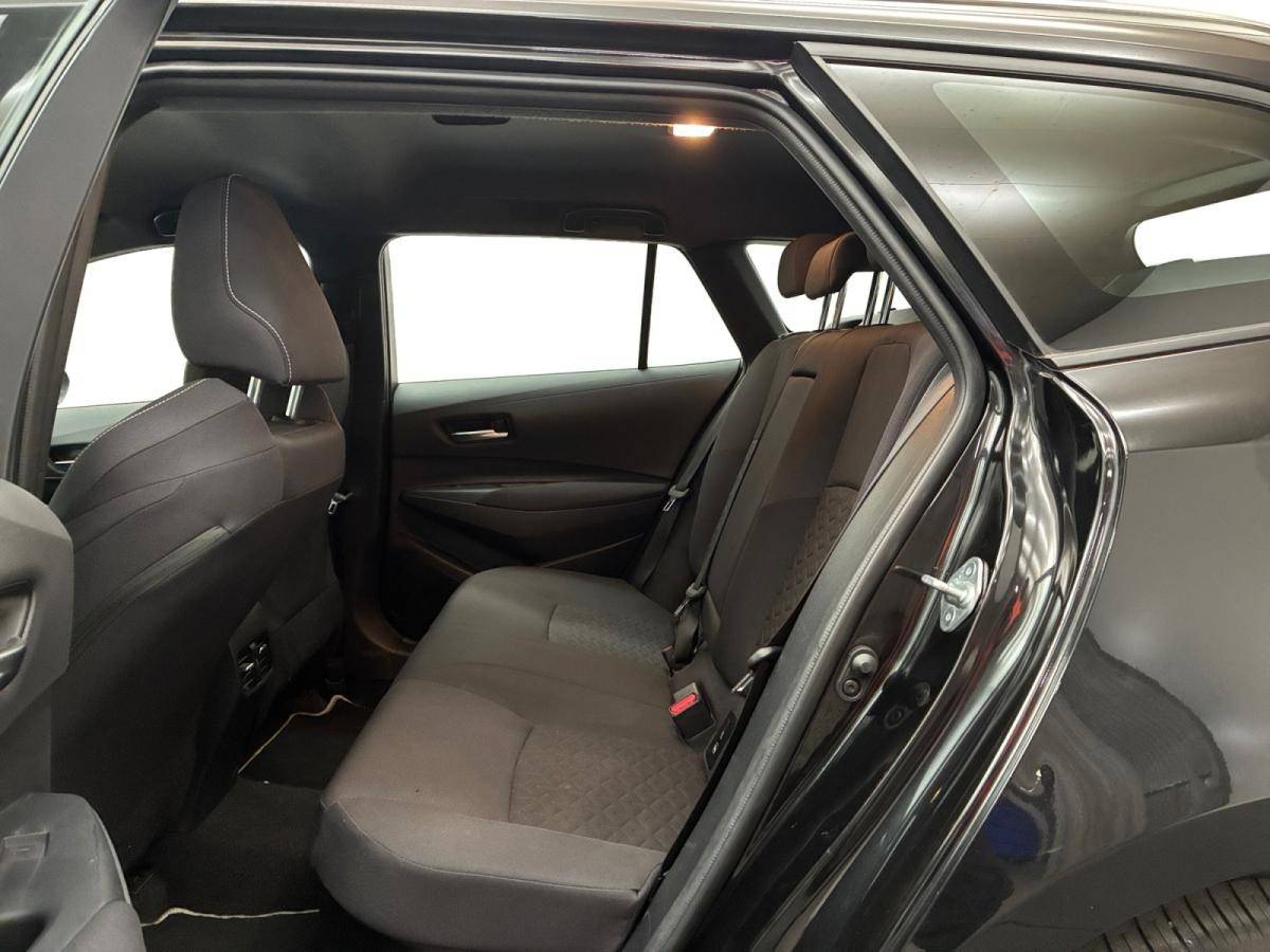 toyota-corolla-2023-hibrido-a-gasolina-1798cc
