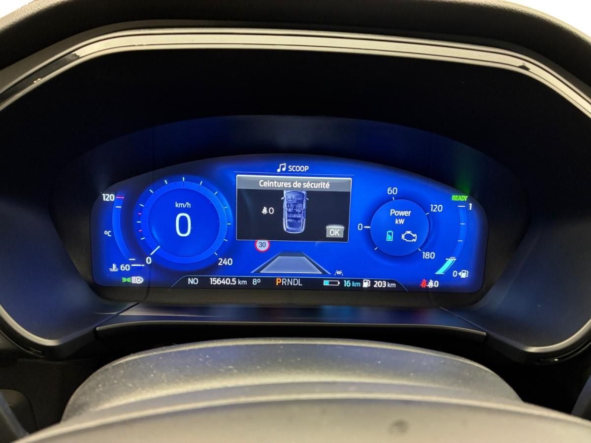 ford-kuga-2023-hibrido-a-gasolina-2488cc