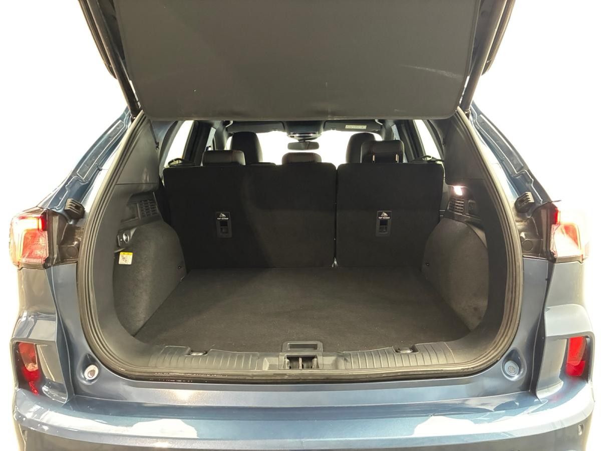 ford-kuga-2023-hibrido-a-gasolina-2488cc