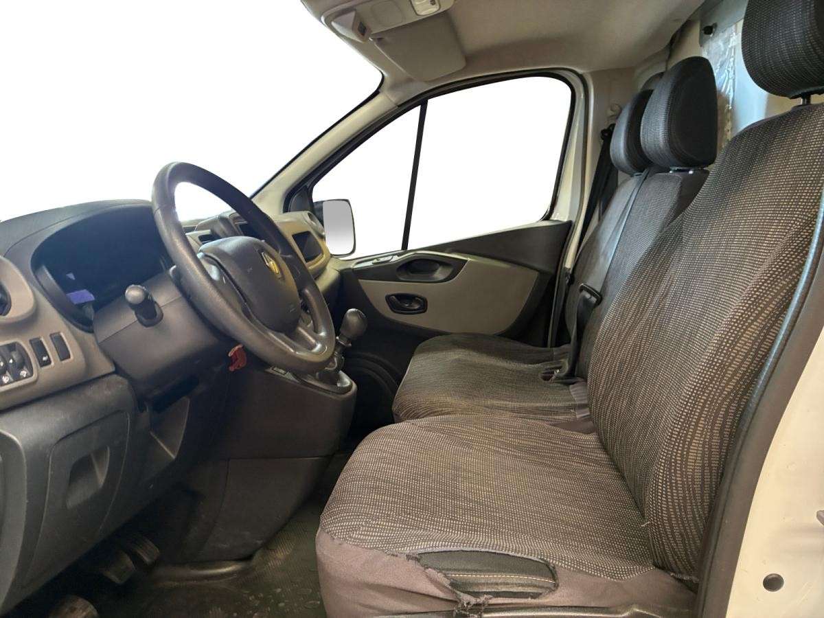 renault-trafic-2019-diesel-1598cc