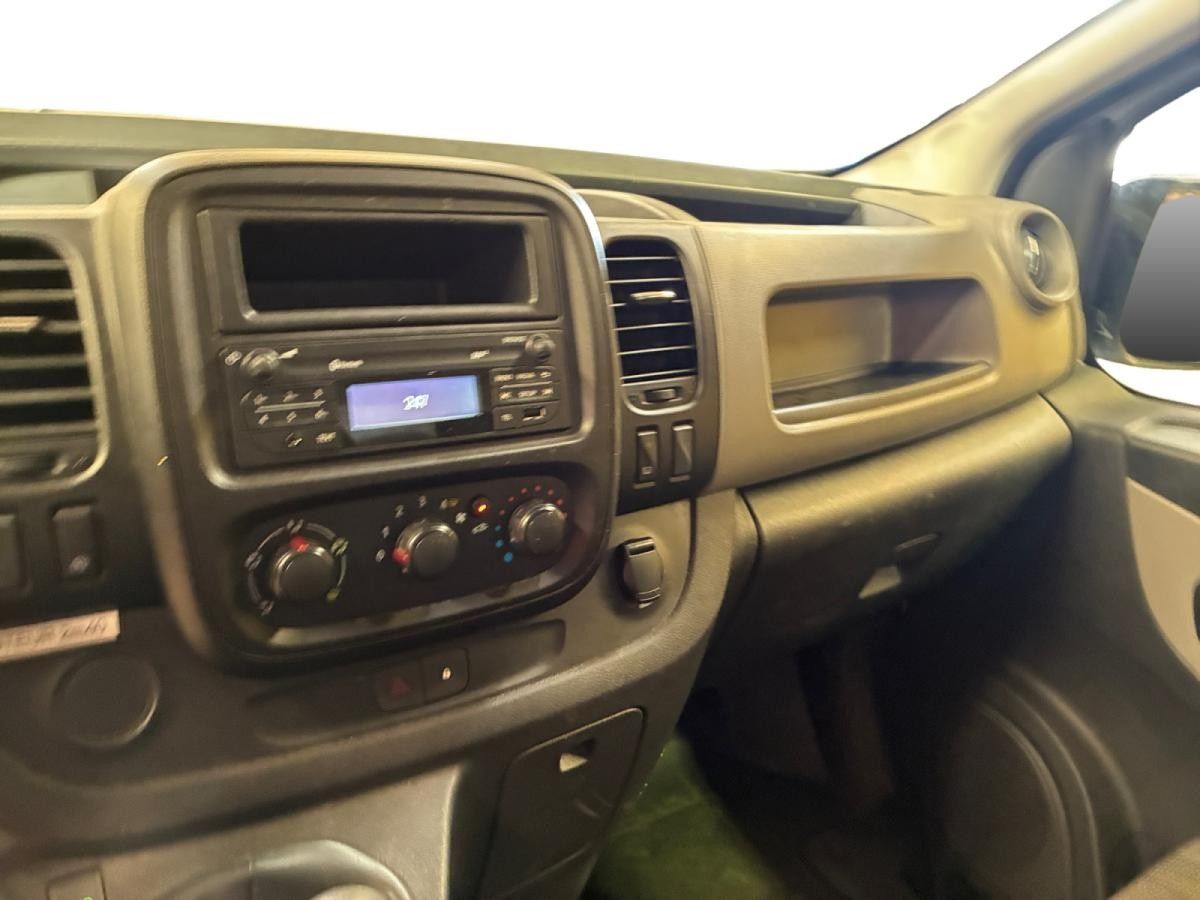 renault-trafic-2019-diesel-1598cc