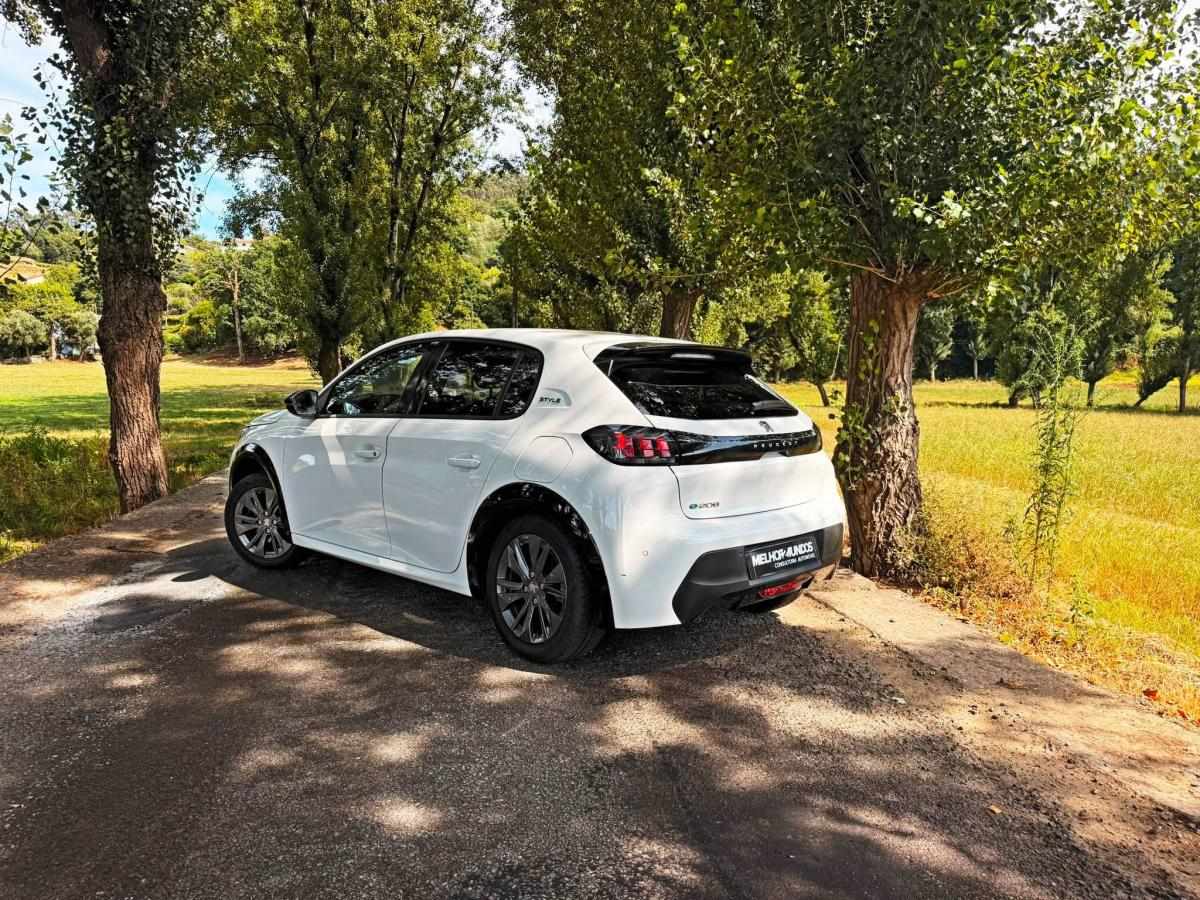peugeot-208-2022-eletrico-0cc