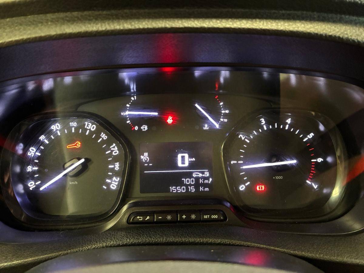 peugeot-expert-2020-diesel-1499cc