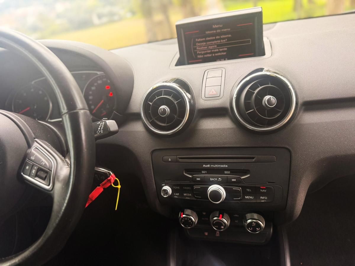 audi-a1-2010-gasolina-1390cc