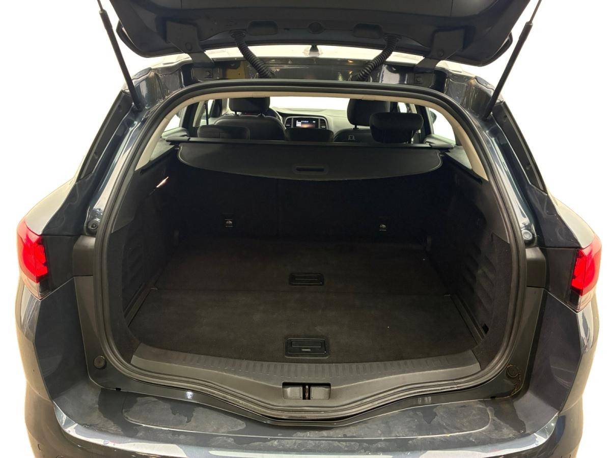 renault-megane-break-2023-diesel-1461cc
