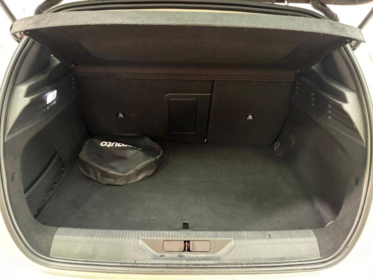 peugeot-308-2022-hibrido-a-gasolina-1598cc