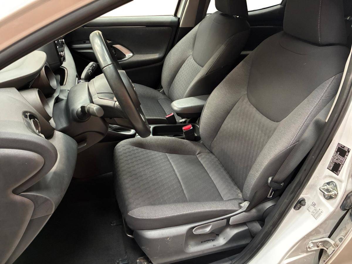 toyota-yaris-2021-hibrido-a-gasolina-1490cc