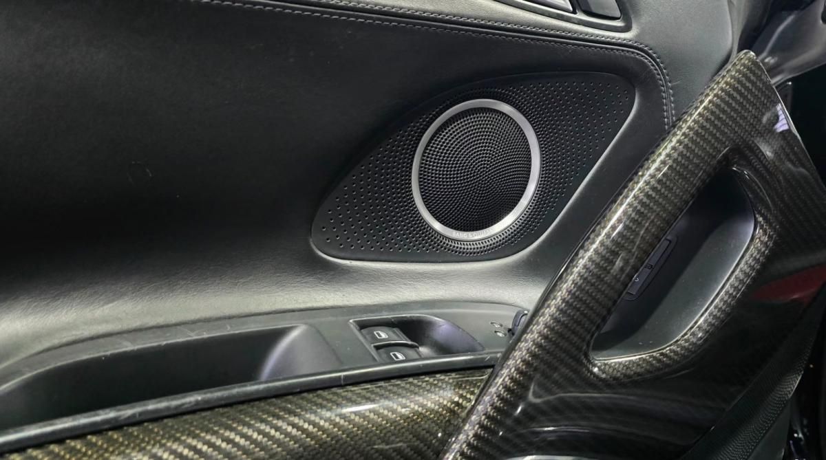 audi-r8-2009-gasolina-4163cc