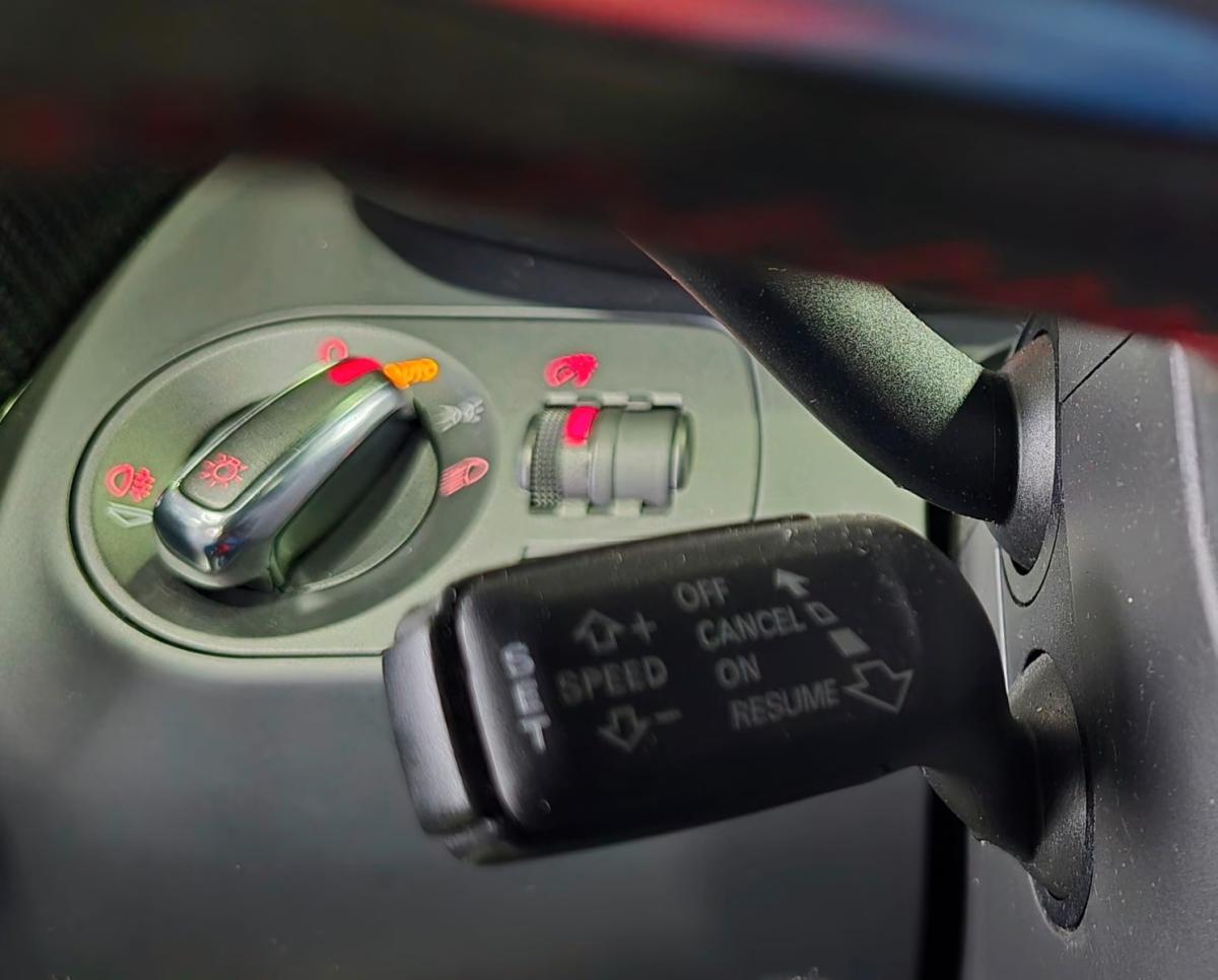 audi-r8-2009-gasolina-4163cc