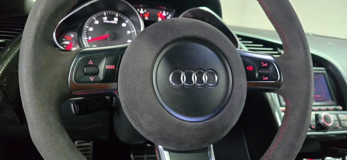 audi-r8-2009-gasolina-4163cc