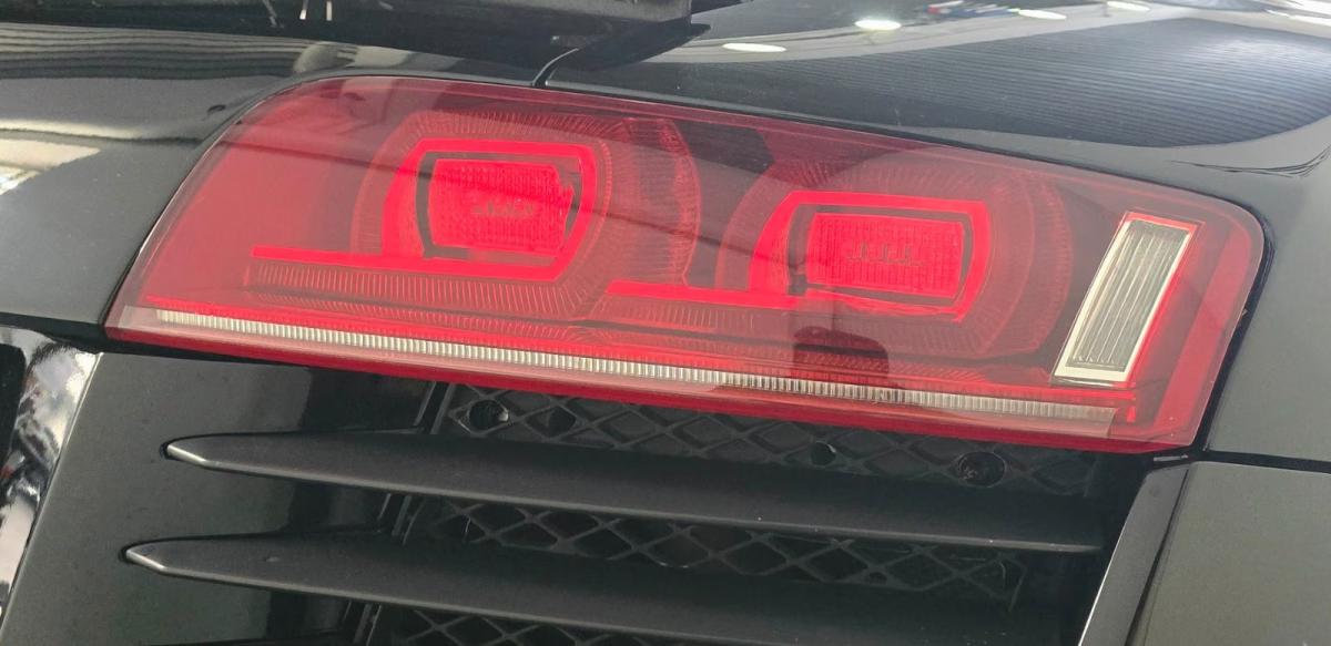 audi-r8-2009-gasolina-4163cc