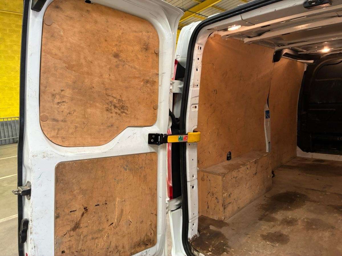ford-transit-custom-2022-diesel-1995cc