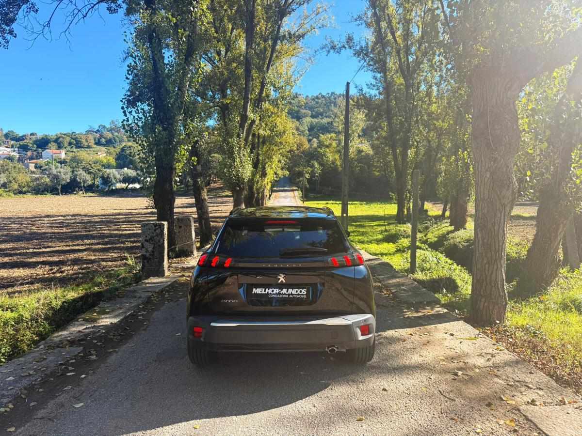 peugeot-2008-2021-diesel-1499cc