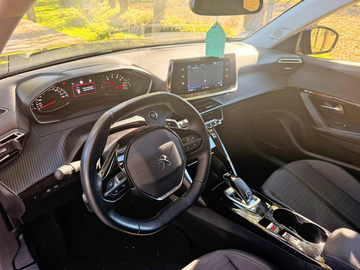 peugeot-2008-2021-diesel-1499cc