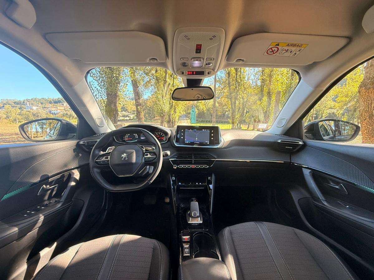 peugeot-2008-2021-diesel-1499cc