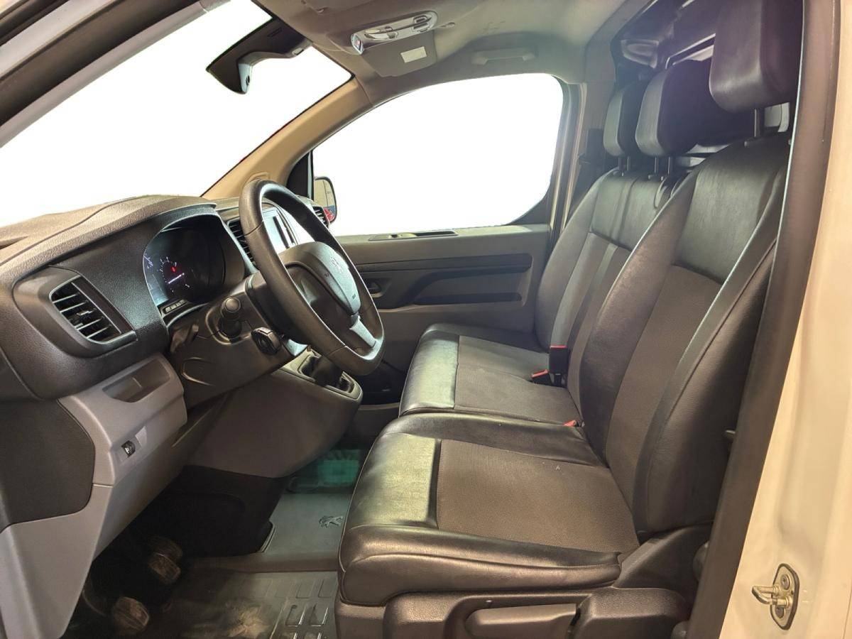 peugeot-expert-2022-diesel-1499cc