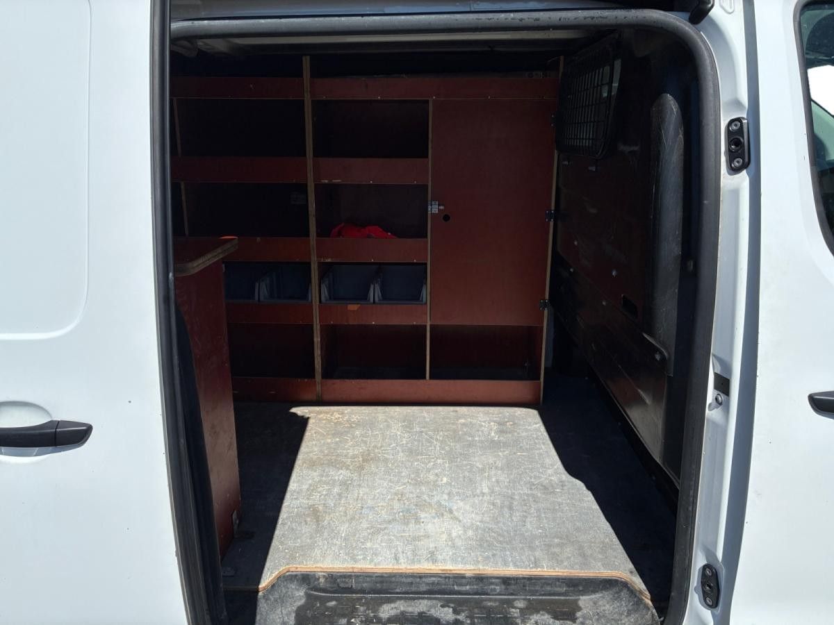 citroen-jumpy-2019-diesel-1997cc