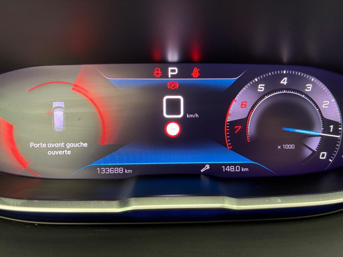 peugeot-5008-2023-gasolina-1199cc