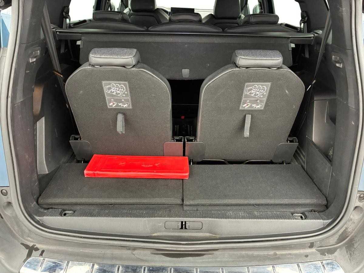 peugeot-5008-2023-gasolina-1199cc