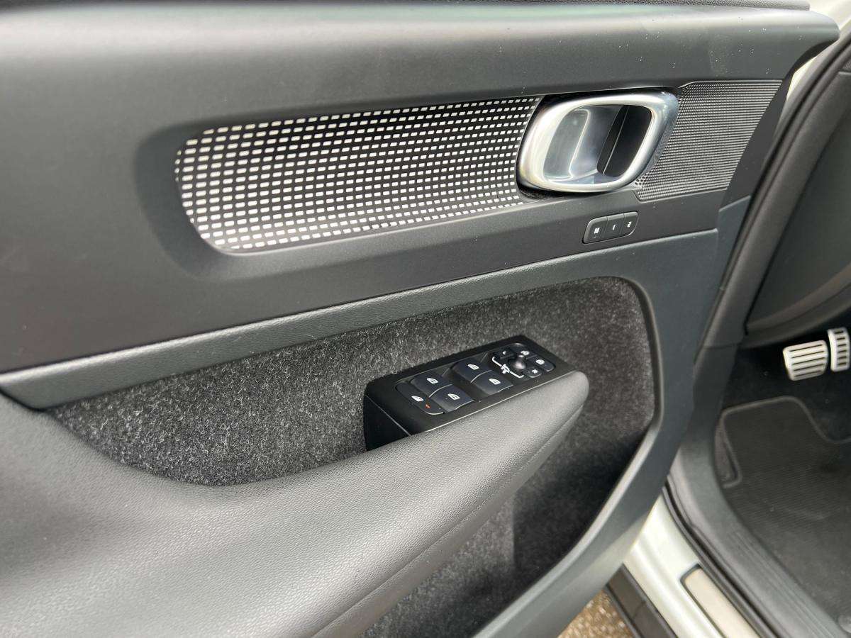 volvo-xc40-2020-hibrido-a-gasolina-1447cc
