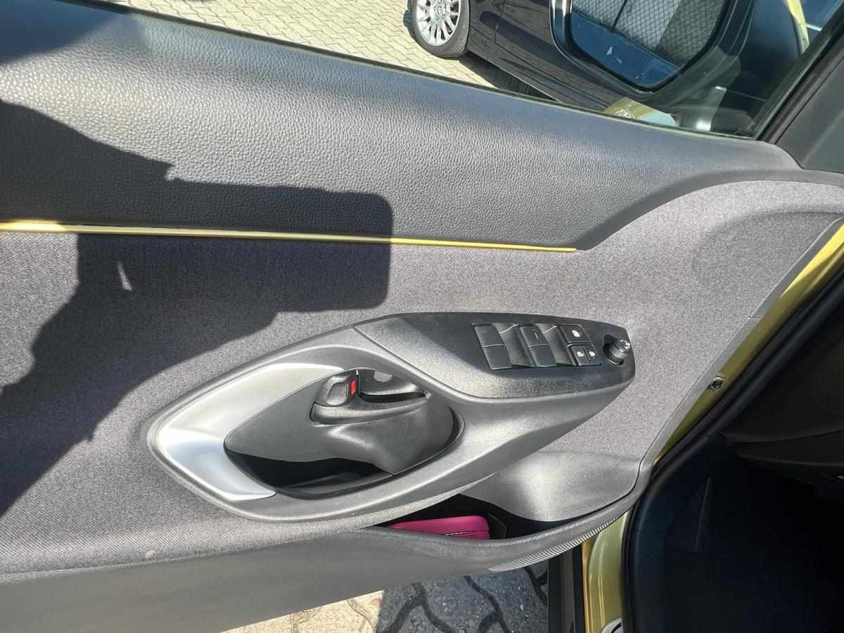 toyota-yaris-cross-2023-hibrido-a-gasolina-1490cc