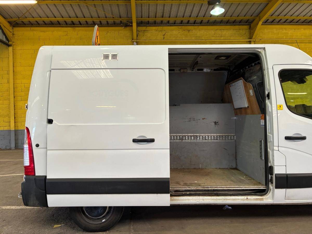 renault-master-2021-diesel-2299cc