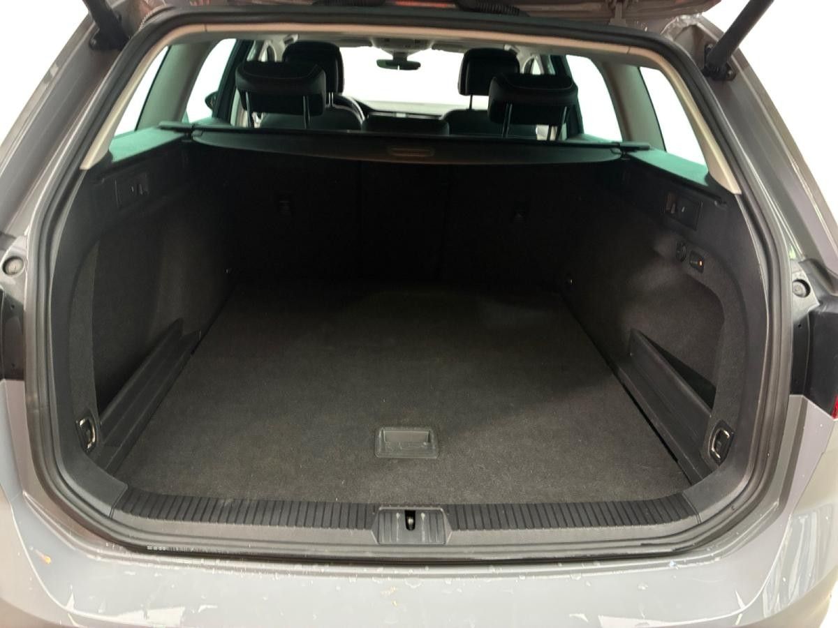 volkswagen-passat-variant-2023-gasolina-1498cc