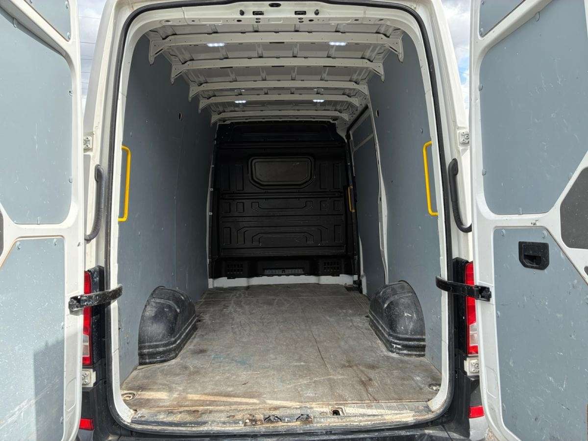 volkswagen-crafter-2022-diesel-1968cc