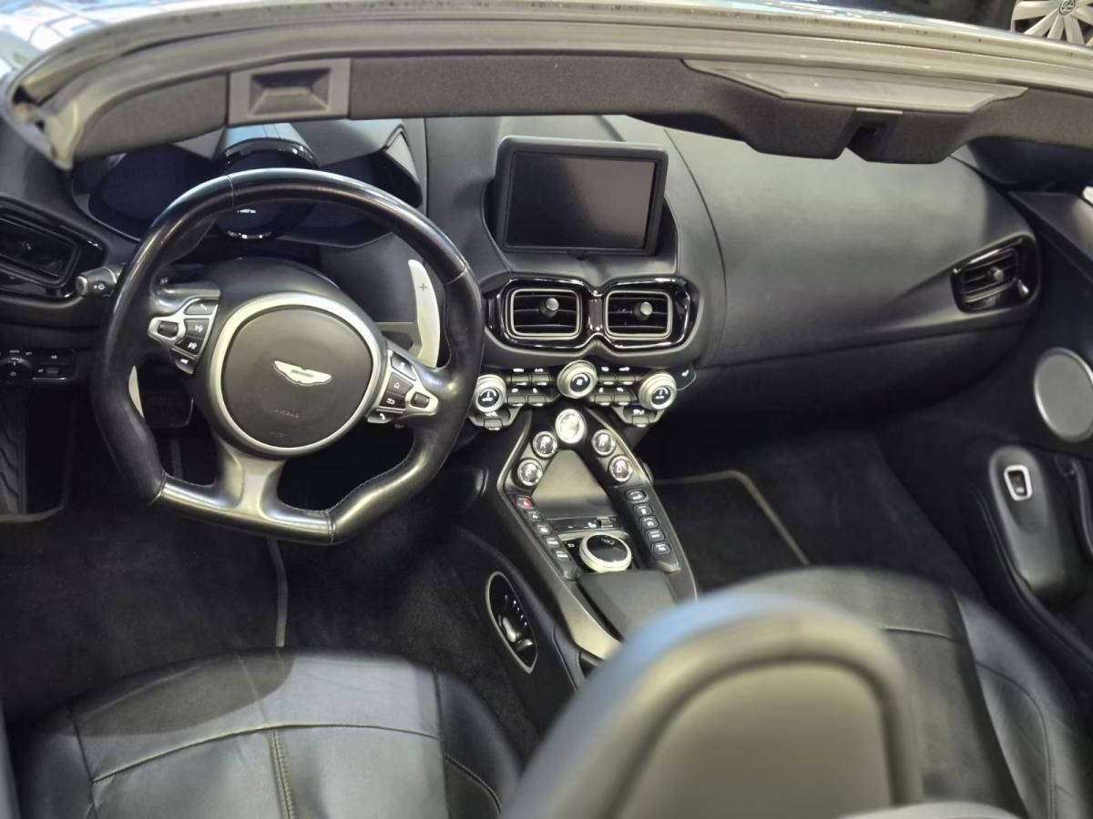 aston-martin-vantage-roadster-2023-gasolina-3982cc