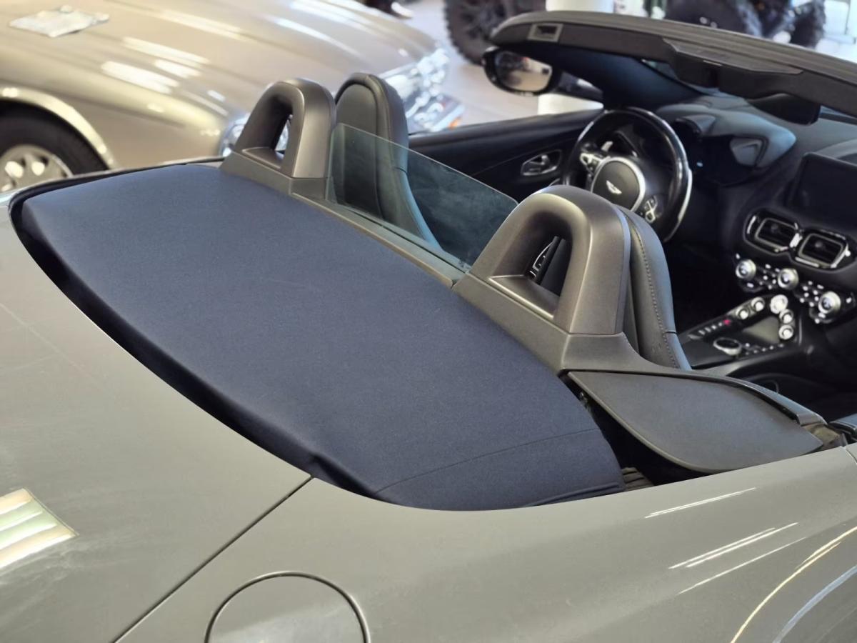 aston-martin-vantage-roadster-2023-gasolina-3982cc