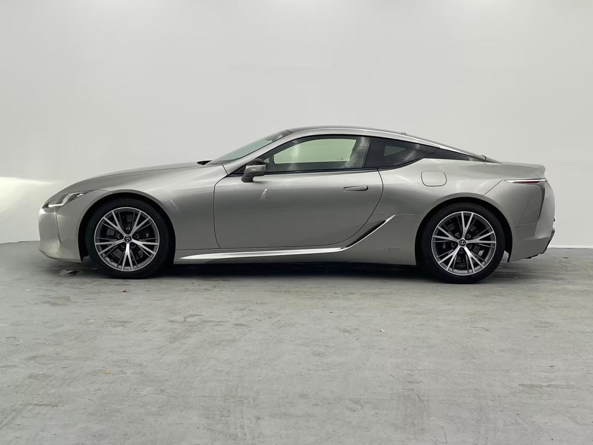 lexus-lc-2018-hibrido-a-gasolina-3456cc