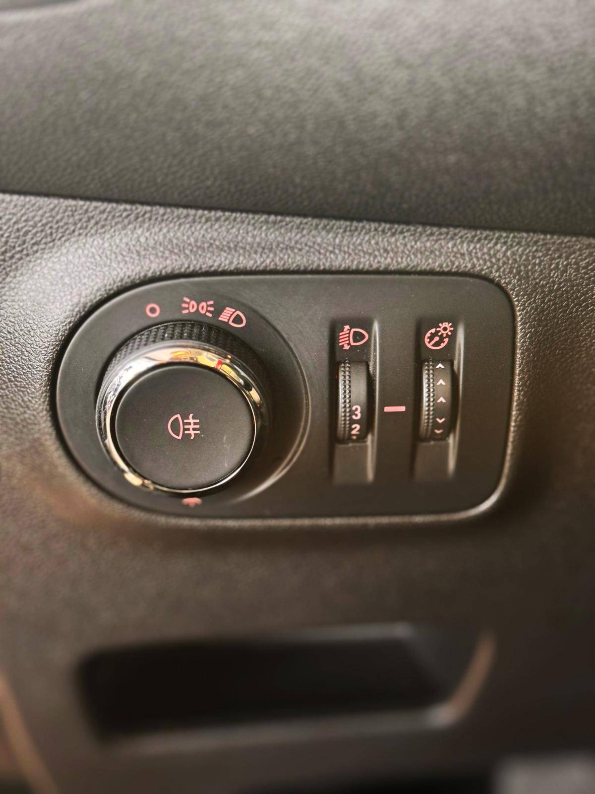 opel-adam-2017-gasolina-1229cc