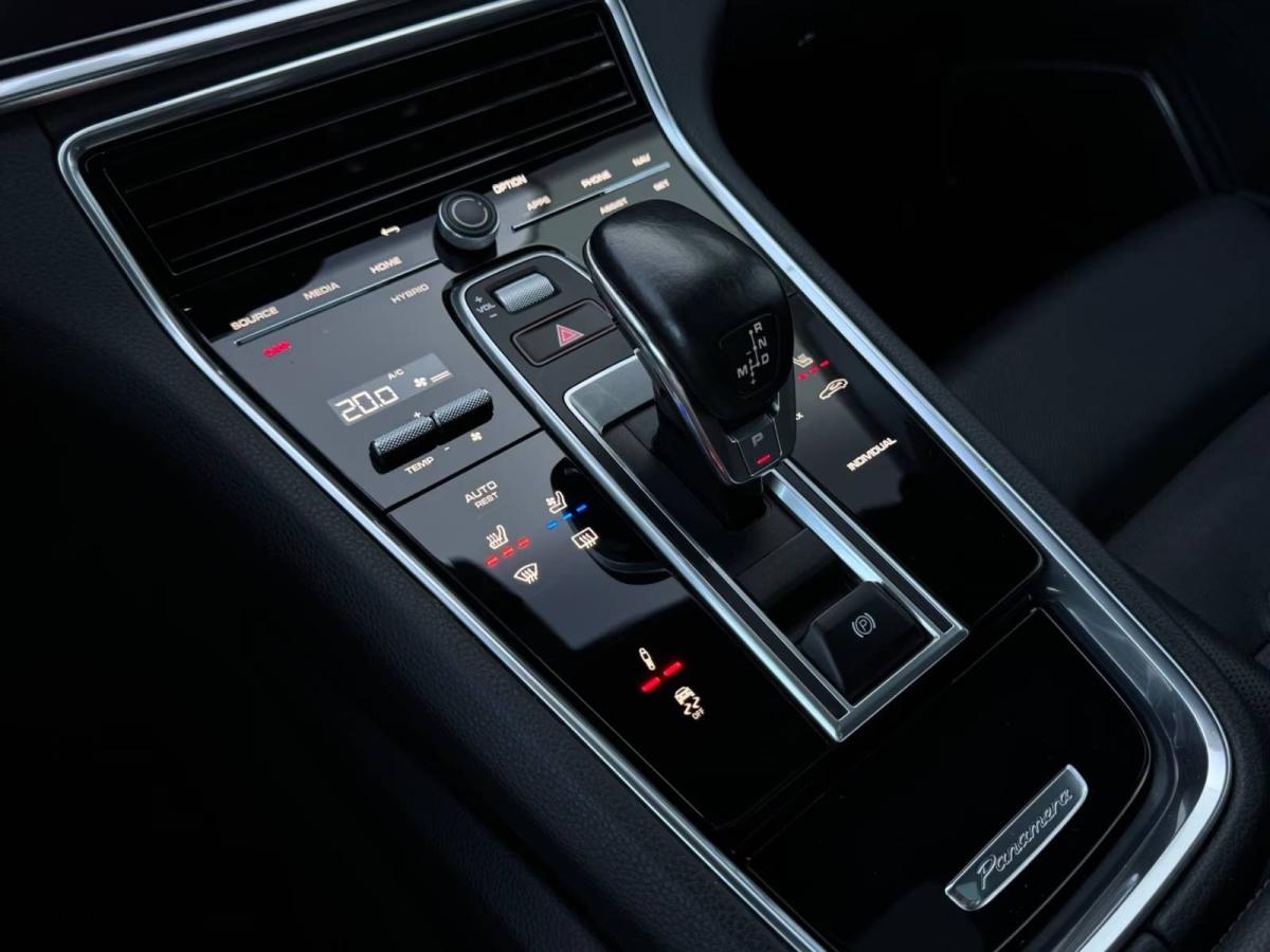 porsche-panamera-2021-hibrido-a-gasolina-2894cc