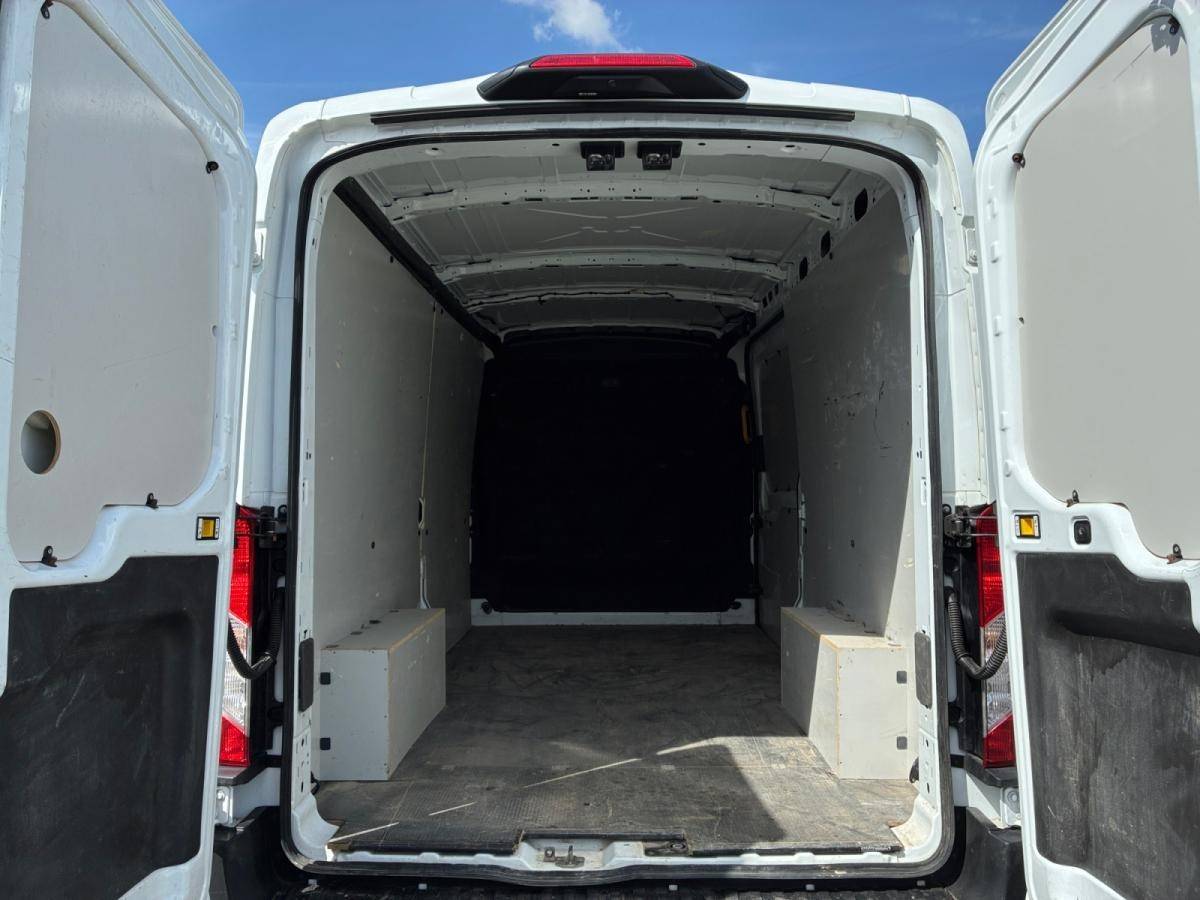 ford-transit-2024-diesel-1995cc
