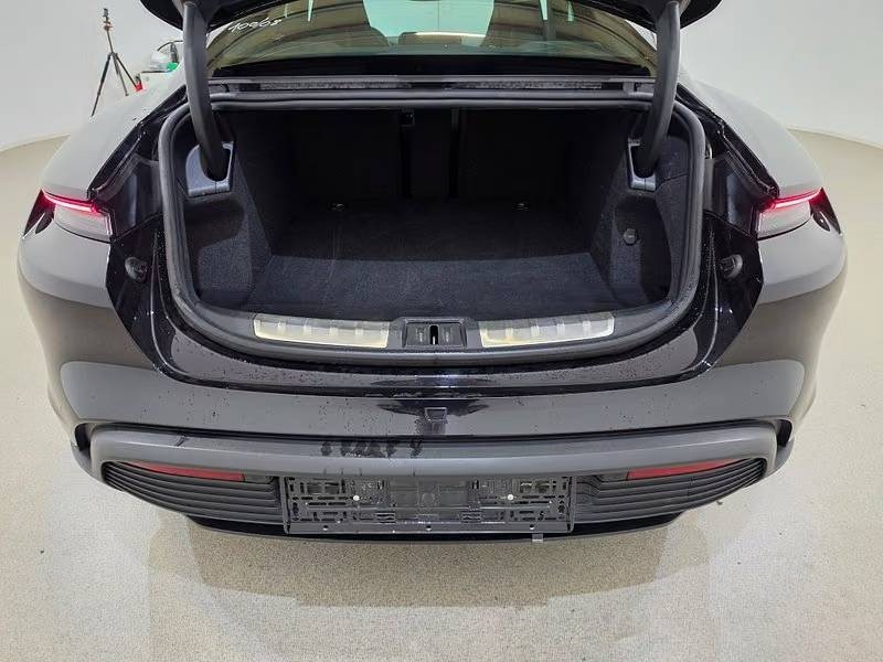 porsche-taycan-2020-eletrico-0cc