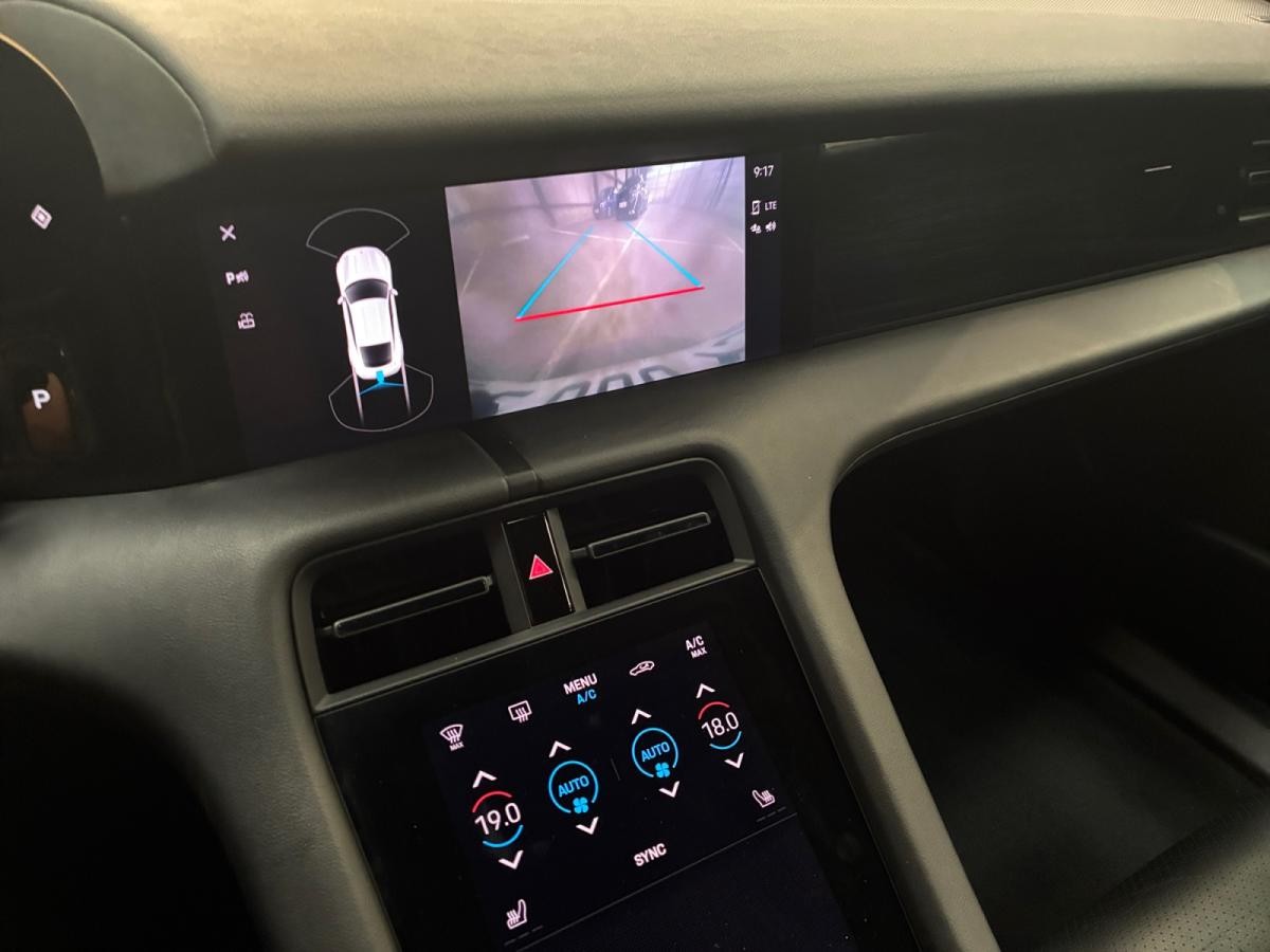 porsche-taycan-2021-eletrico-0cc