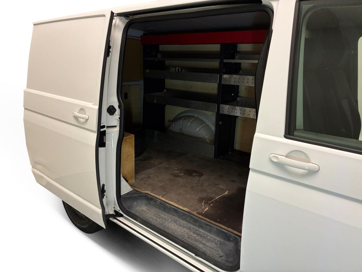 volkswagen-transporter-2022-diesel-1968cc