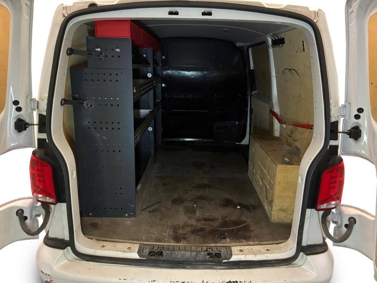 volkswagen-transporter-2022-diesel-1968cc