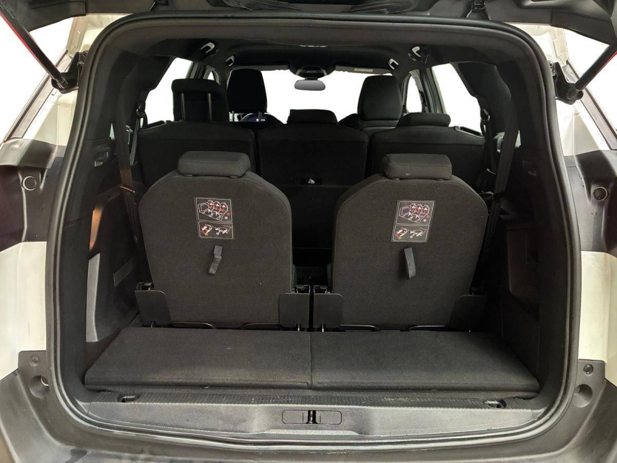 peugeot-5008-2024-hibrido-a-gasolina-1199cc