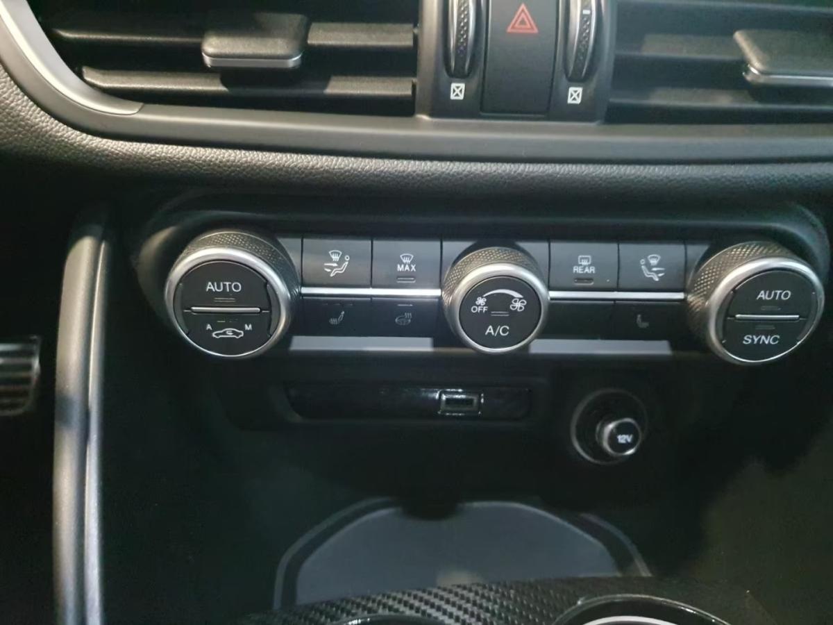 alfa-romeo-giulia-2022-gasolina-2891cc