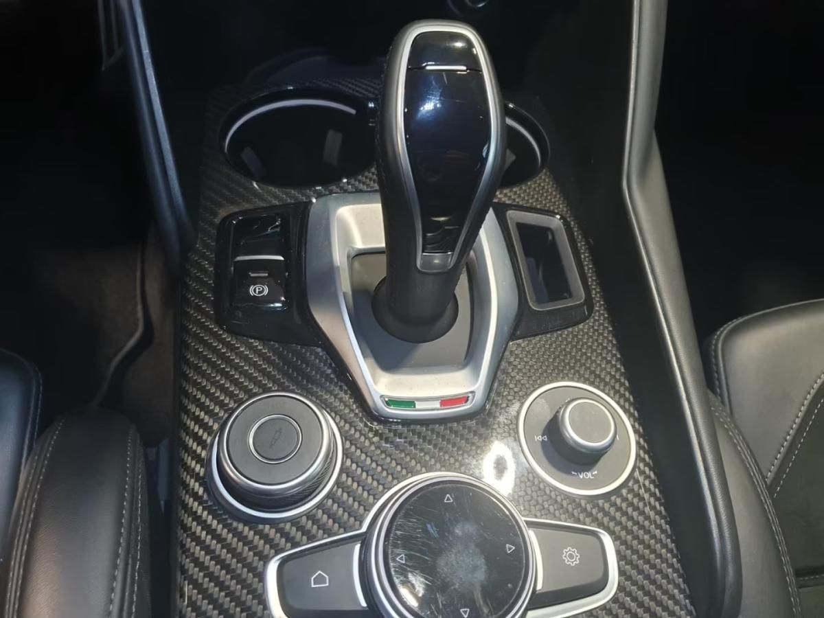 alfa-romeo-giulia-2022-gasolina-2891cc