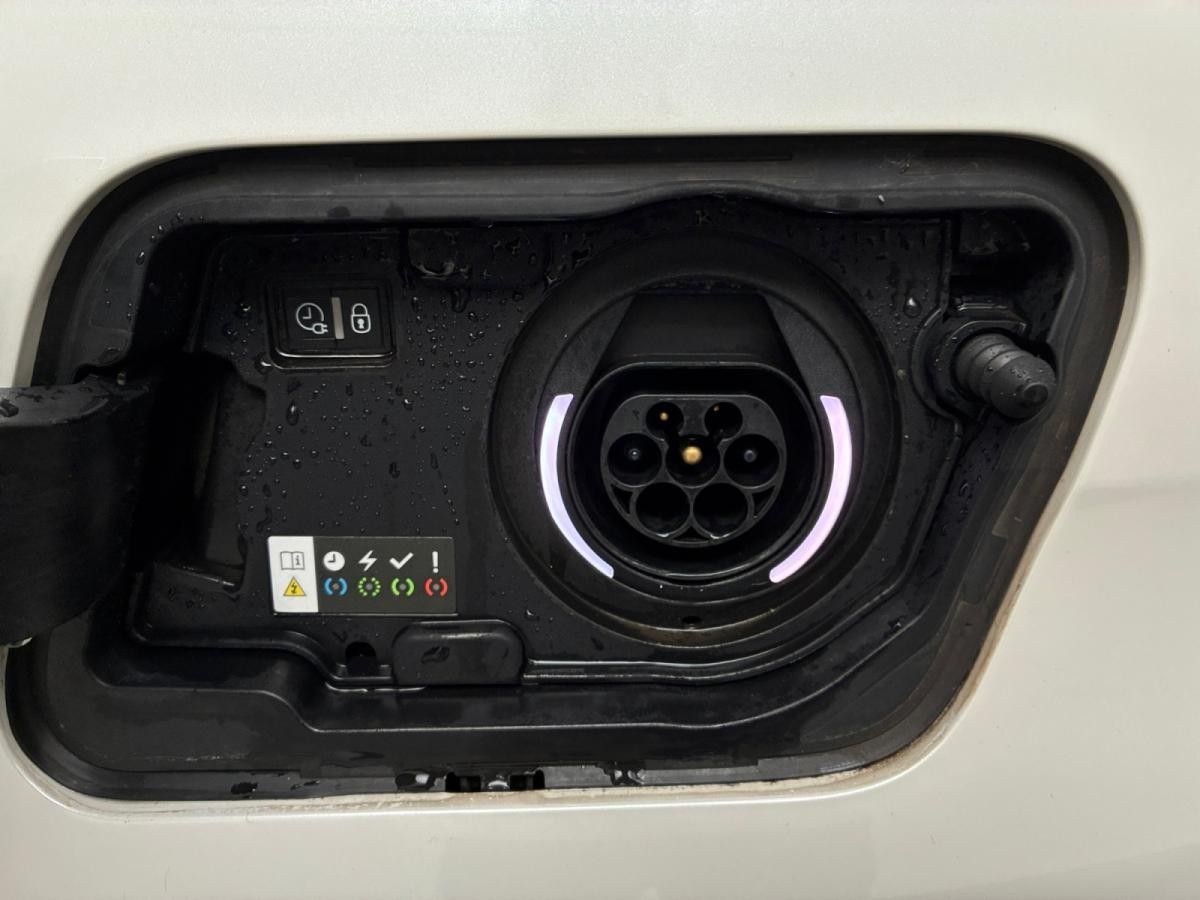 peugeot-3008-2021-hibrido-a-gasolina-1598cc