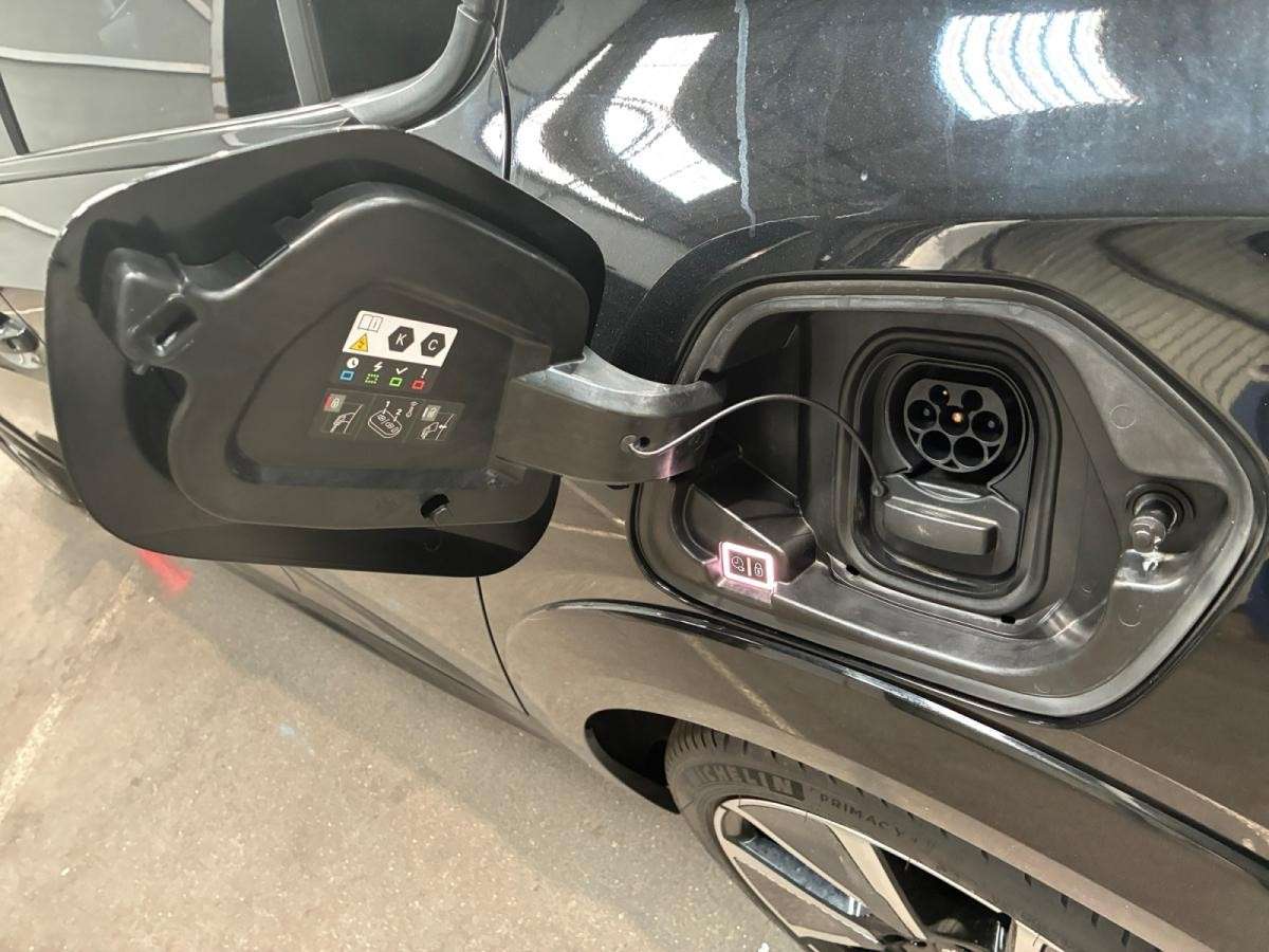 peugeot-208-2022-eletrico-0cc
