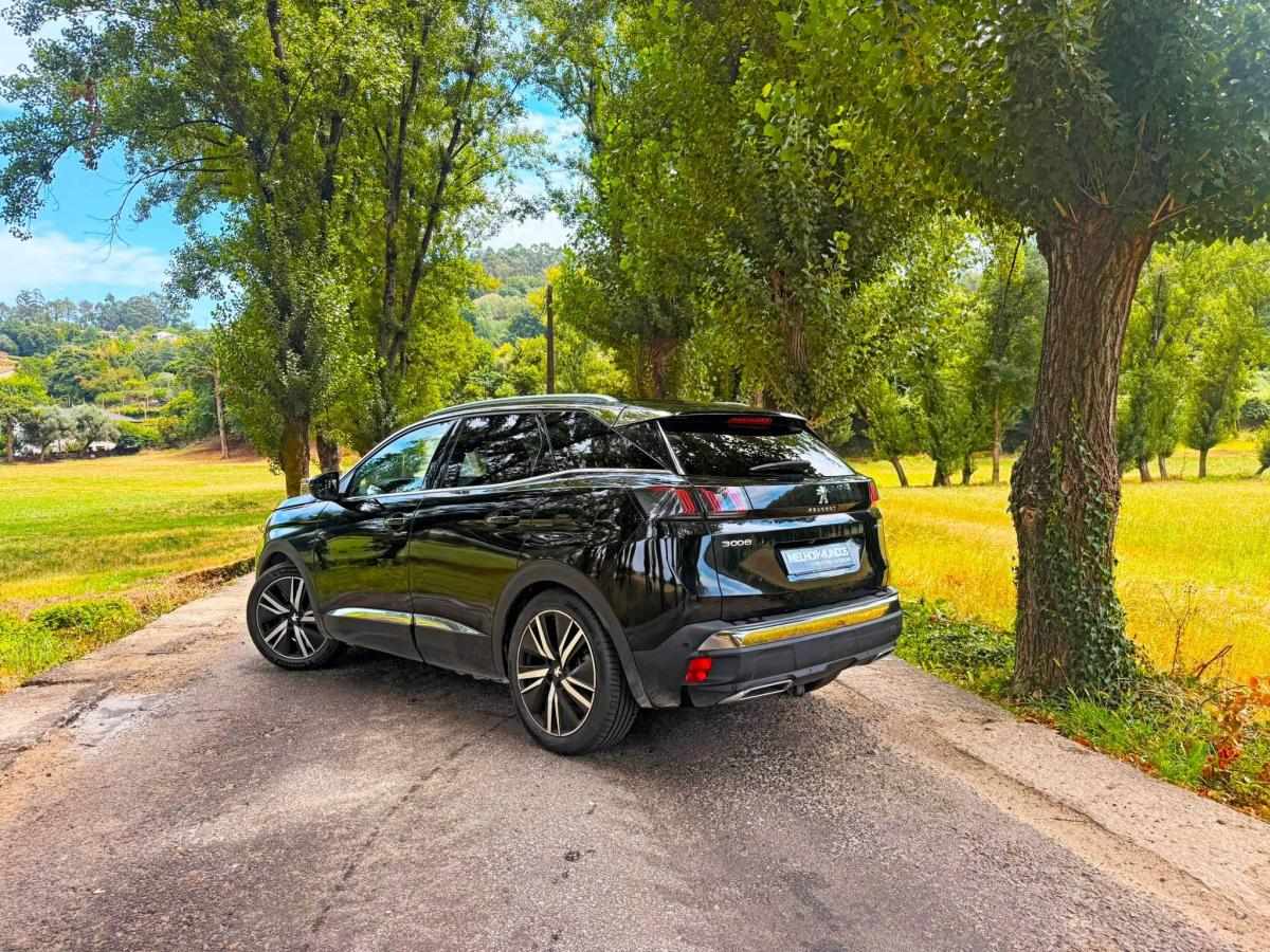 peugeot-3008-2021-hibrido-a-gasolina-1598cc