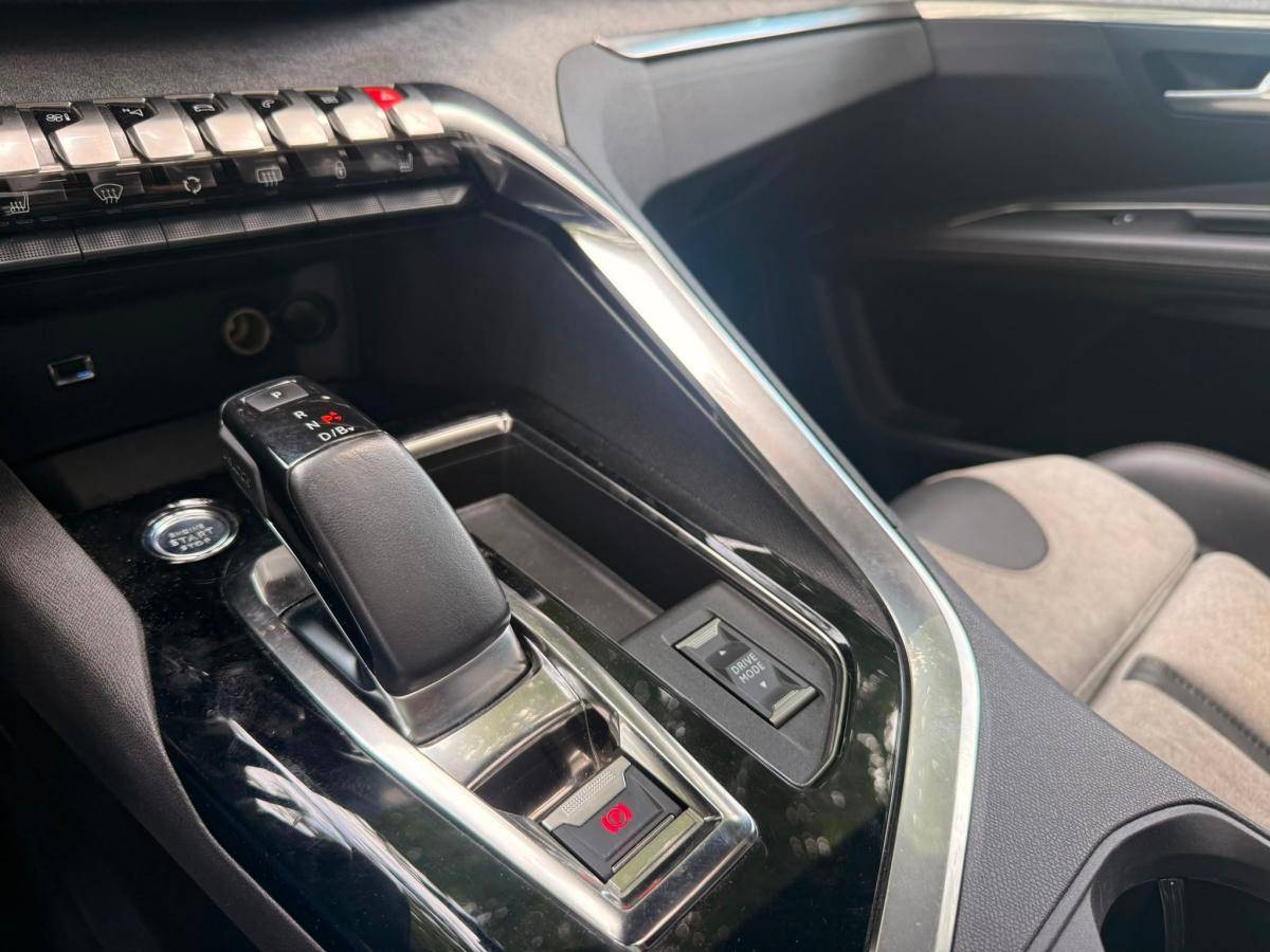 peugeot-3008-2021-hibrido-a-gasolina-1598cc