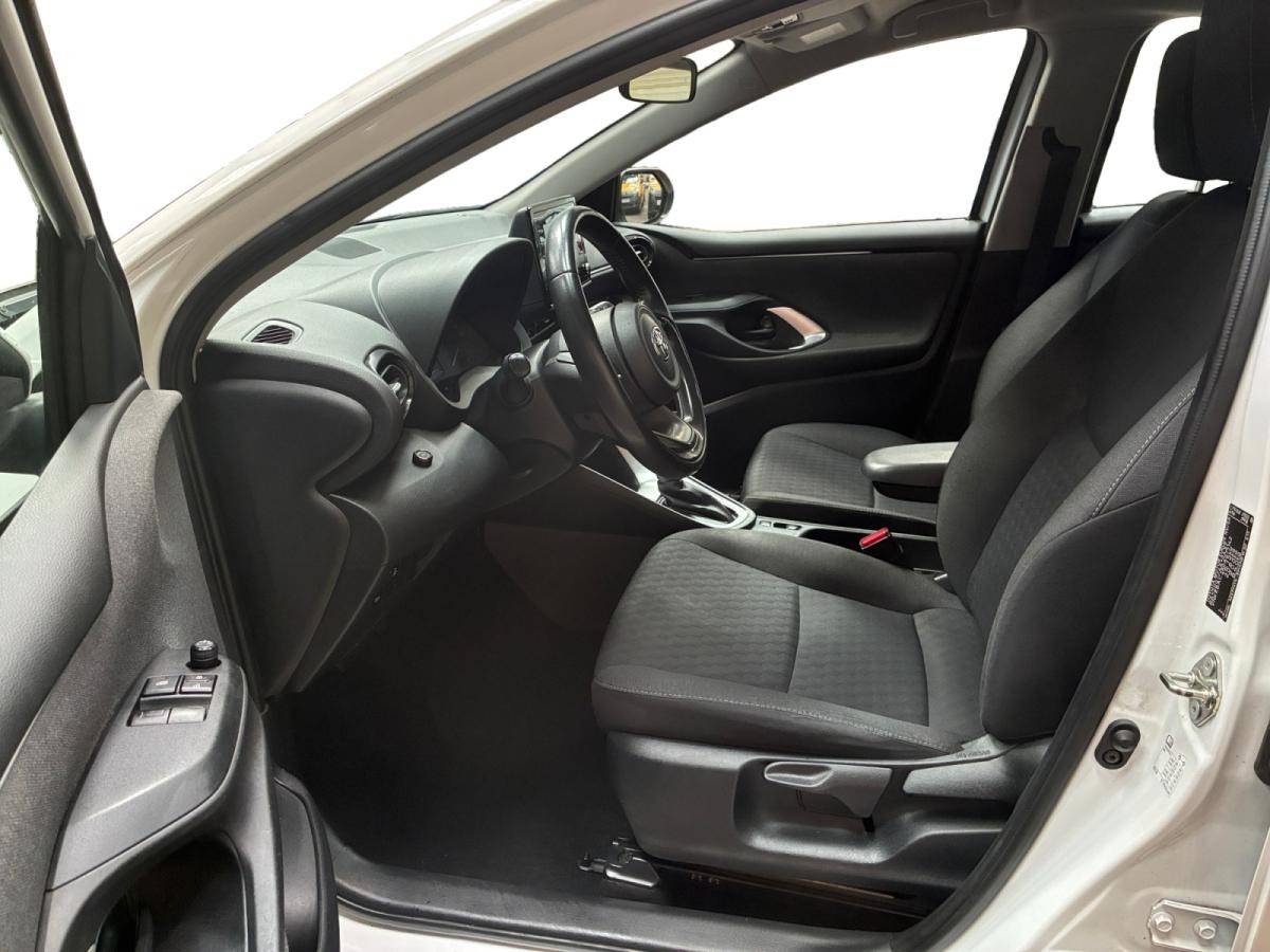 toyota-yaris-2021-hibrido-a-gasolina-1490cc