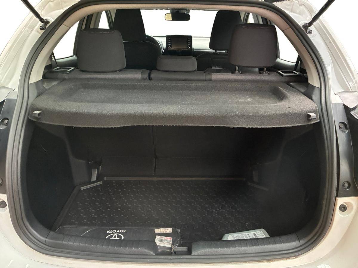 toyota-yaris-2021-hibrido-a-gasolina-1490cc