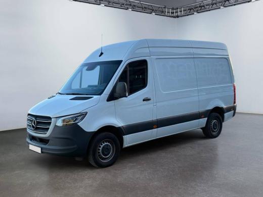 mercedes-benz-sprinter-2022-diesel-1950cc
