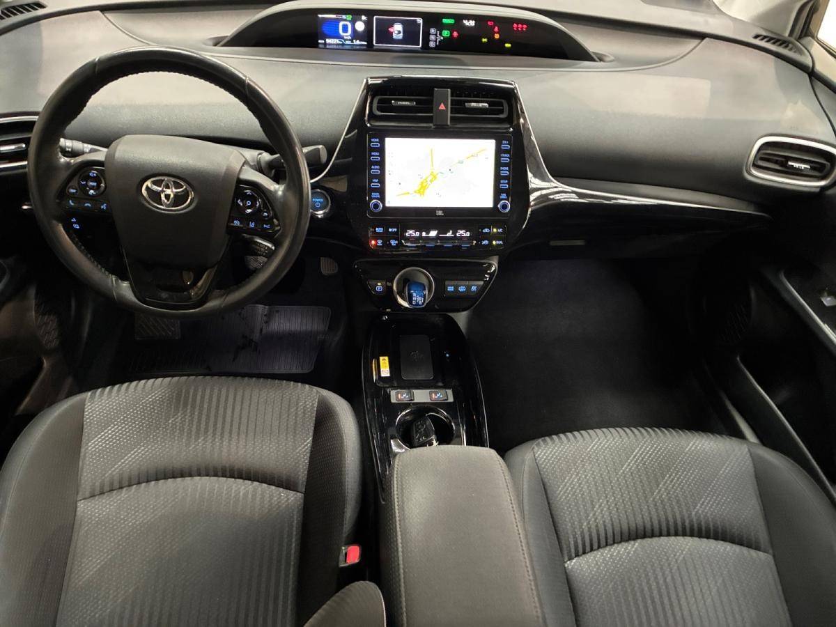 toyota-prius-2019-hibrido-a-gasolina-1798cc